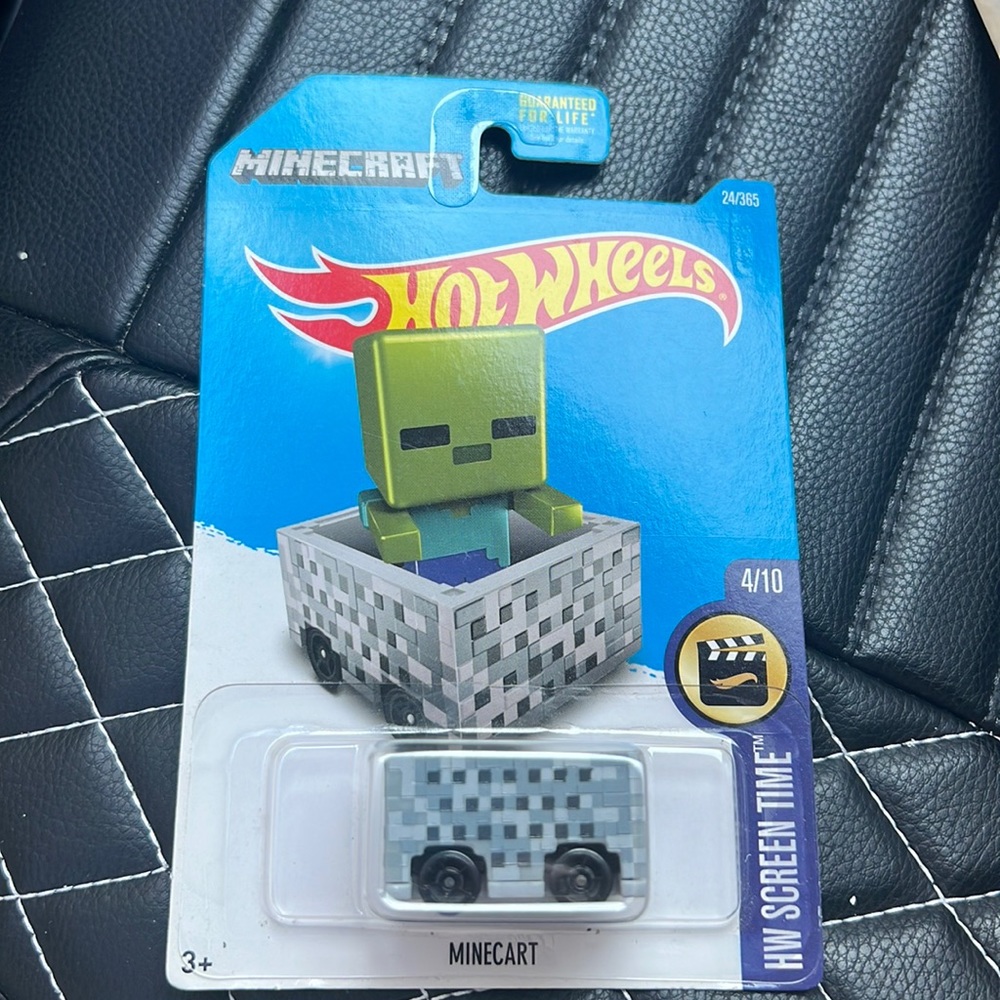 Minecraft Zombie Minecart Hotwheels